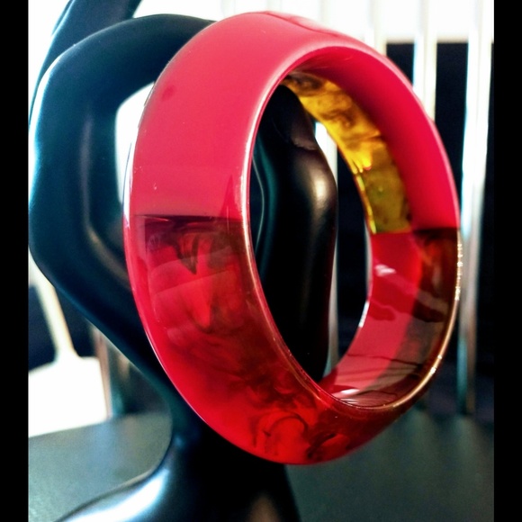 70s Vibe Retro Resin Bracelet: Translucent - Picture 4 of 4